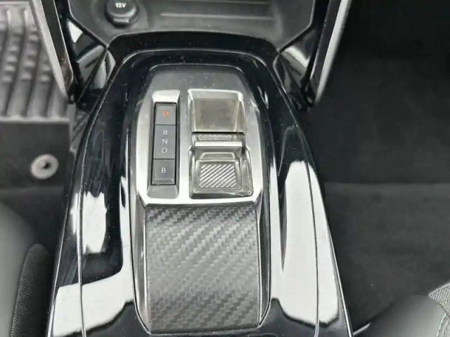 Peugeot 208 electrique 50 kwh 136ch — photo 14