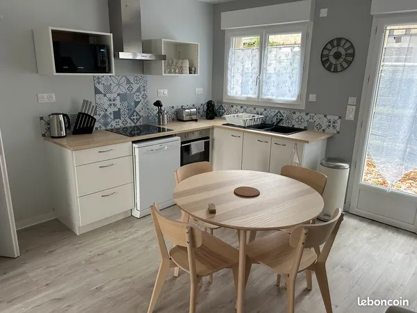 Loue appartement meublé 50 m2 T2 Villemandeur