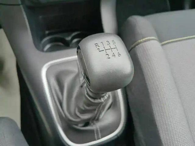 Citroën C3 puretech 110 ch bvm6 max — photo 24