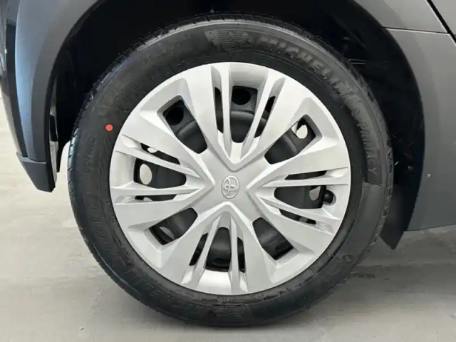 Toyota Aygo 1.0 vvt-i 72 dynamic — photo 19