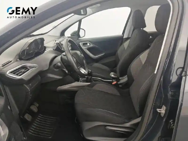 Peugeot 2008 1.2 puretech 82ch bvm5 — photo 9