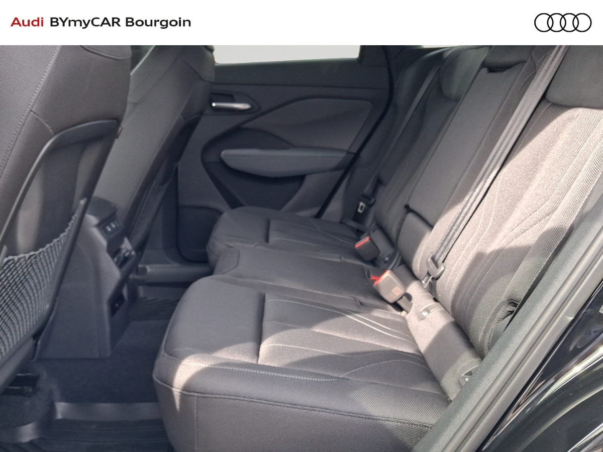 Audi Q3 e-hybrid 272 ch S tronic 6 — photo 12