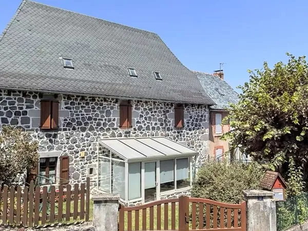Maison Traditionnelle Lacapelle Barres