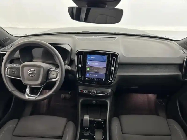Volvo Xc40 recharge 231ch plus edt + pack hiver avec pompe à chaleur — photo 49