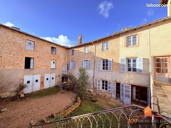 Propriété 7 pièces 225 m²