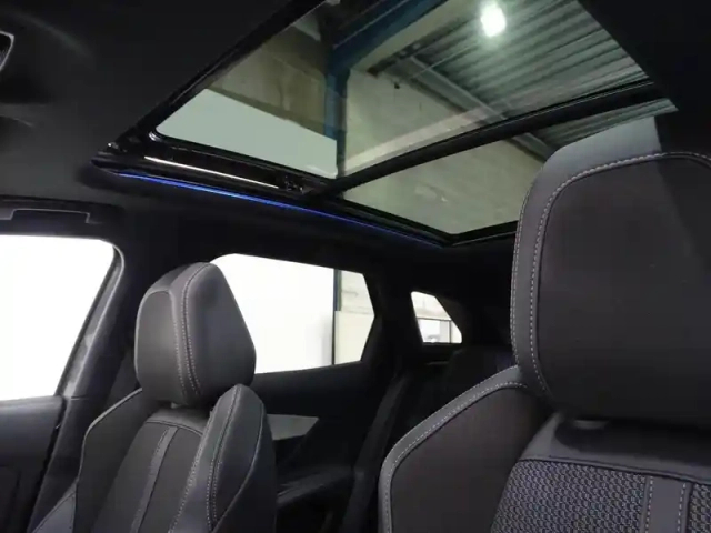 Peugeot 3008 hybrid 225ch gt e-eat8 — photo 11