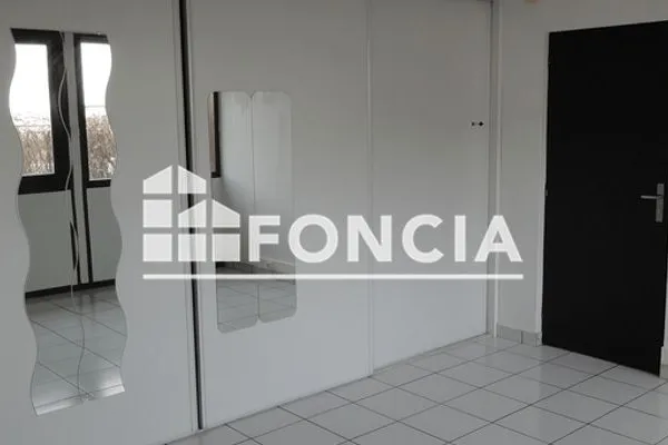 LOCAUX_COMMERCIAUX