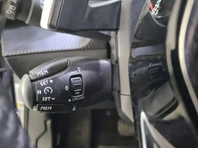 Peugeot 2008 puretech 130 s&amp;s eat8 — photo 46