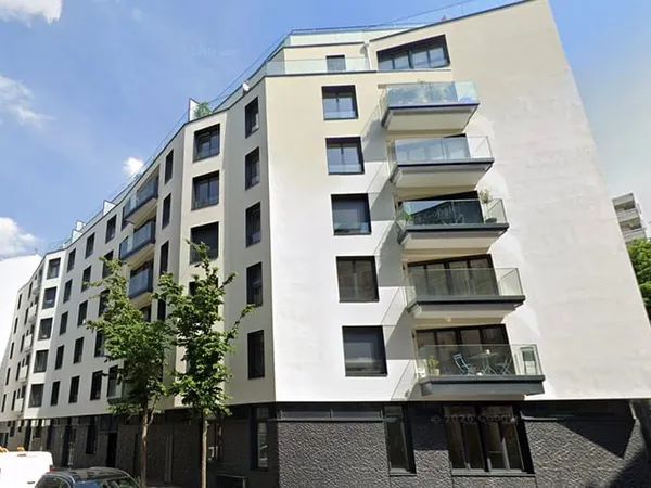 QUATRE PIECES BALCON PARKING
