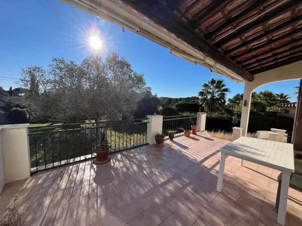NAGES ET SOLORGUES Villa de 143 m2 sur terrain de 1690 m2