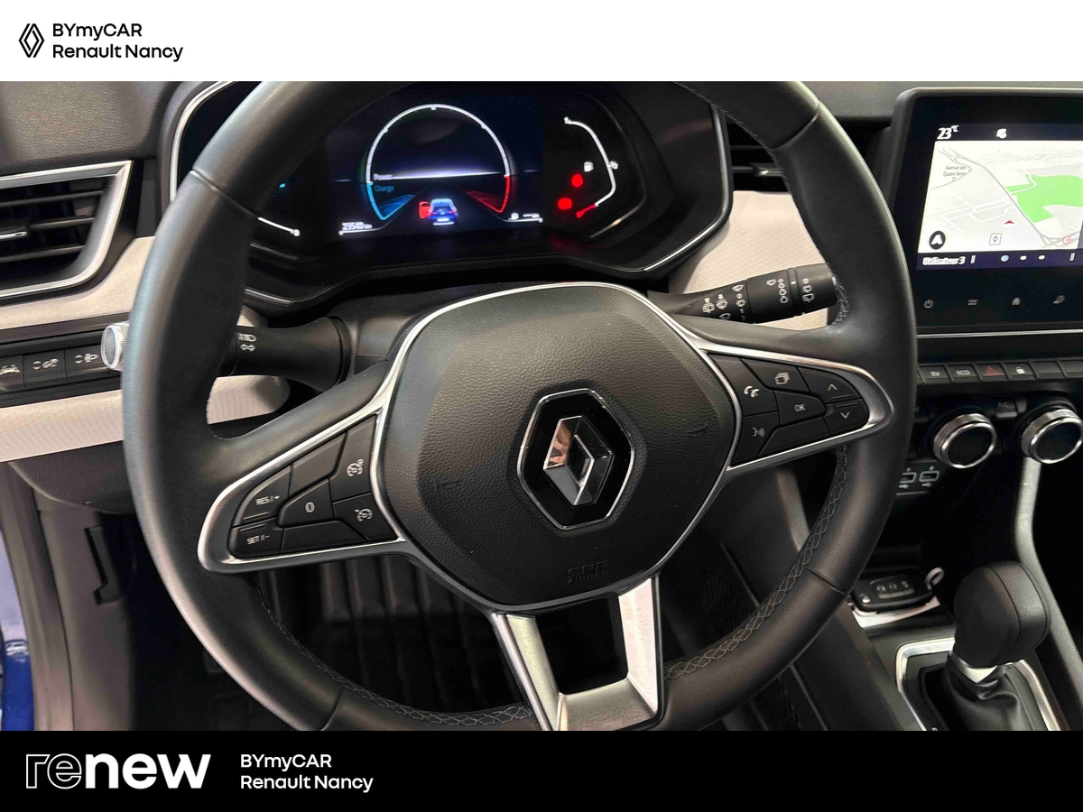 Renault Clio E-Tech 140 - 21N — photo 10