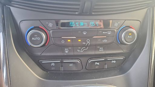 Ford Kuga 2.0 TDCi 150 - ST-Line – 2018 – 145675 km – Diesel – Boîte Manuelle — photo 26