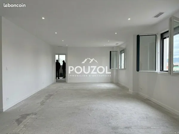 Bureaux 200 m² CLERMONT-FERRAND