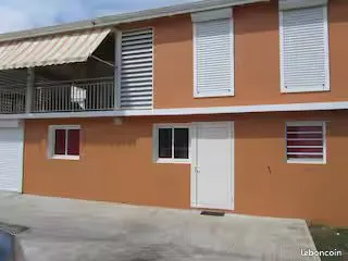 Bas de Villa à Baie-Mahault