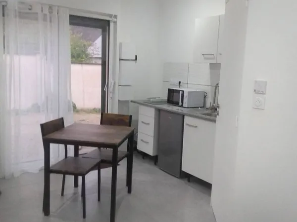 Studio 1 pièce 17 m²