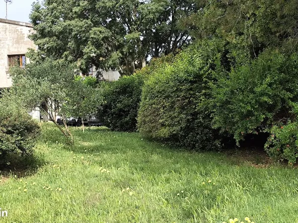 Maison 11 pièces 240 m²