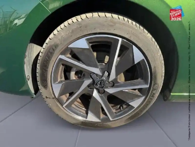Peugeot 308 1.2 puretech 130ch s&amp;s allure pack eat8 — photo 10