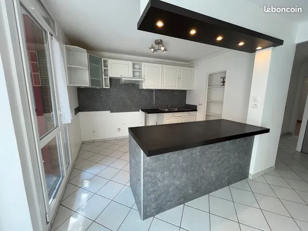 T3 61 M² TBE- Tram C le Grand Pré SEYSSINET