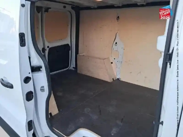 Renault Trafic fg l1h1 3t 2.0 blue dci 130ch confort e6e — photo 11