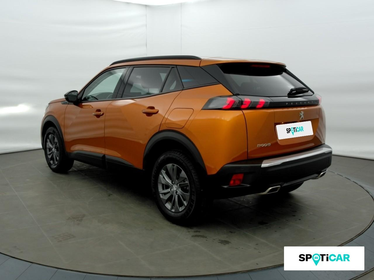 Peugeot 2008 1.2 puretech 130ch s&s active pack — photo 7
