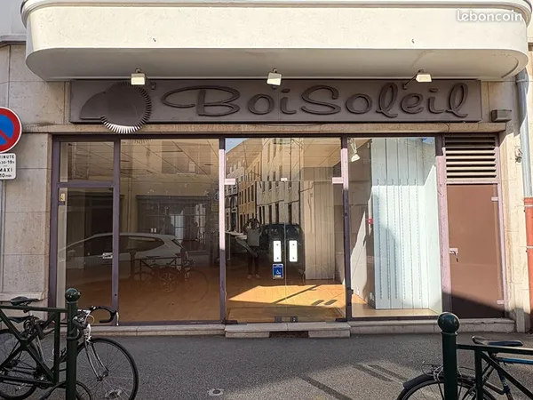 Local commercial 104 m² BOURG EN BRESSE