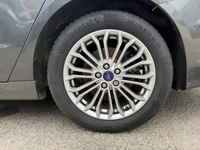 Ford Mondeo 2.0 ecoblue 150ch titanium business bva 5p — photo 9