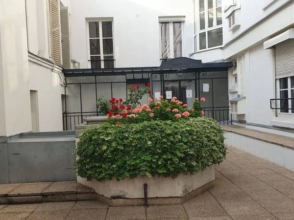 Bureaux 144 m²