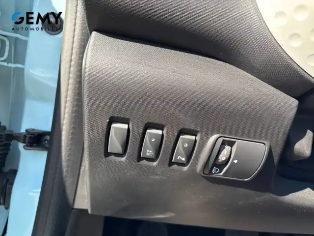 Renault Twingo iii e-tech — photo 13