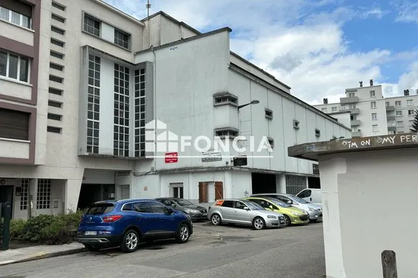 Parking 15 m²