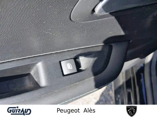 Peugeot 208 electrique 50 kwh 136ch — photo 13