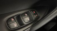 Nissan Qashqai 1.3 DIG-T 140ch N-Connecta 2019 + Pack Design — photo 28