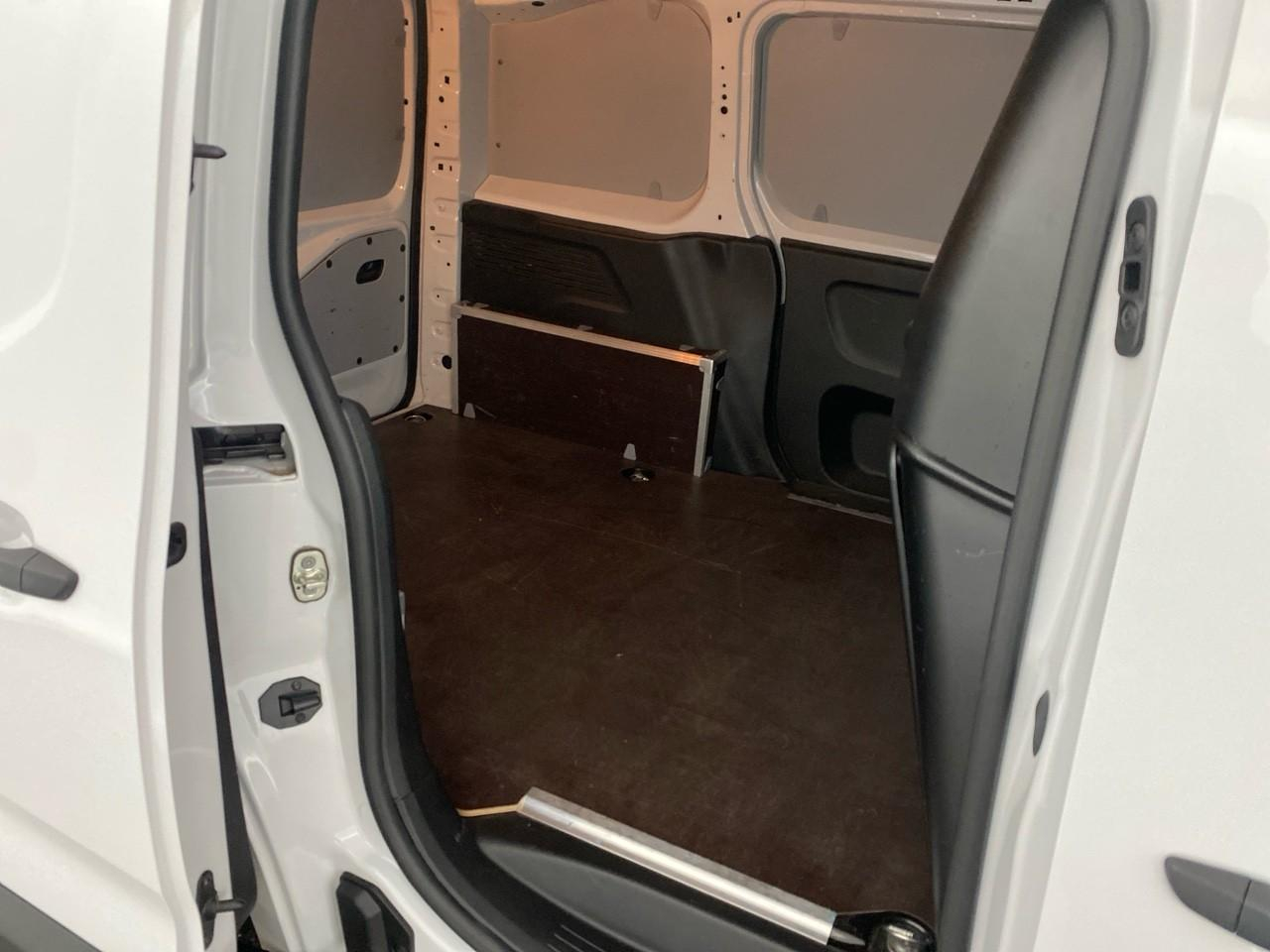 Citroën Berlingo van taille m 650kg bluehdi 100 s&s bvm6 — photo 10