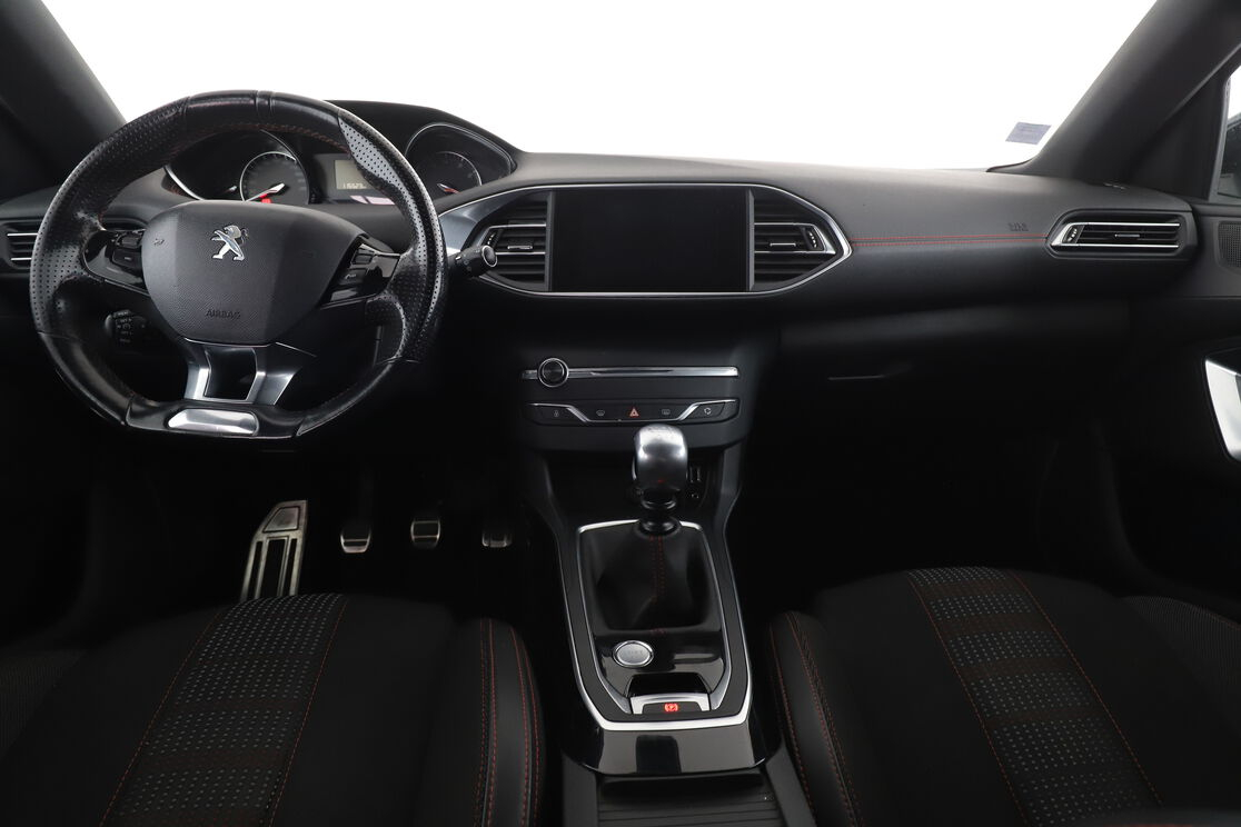 Peugeot 308 1.2 PureTech GT Line — photo 11