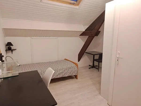 Loue logement meublé 16m2
