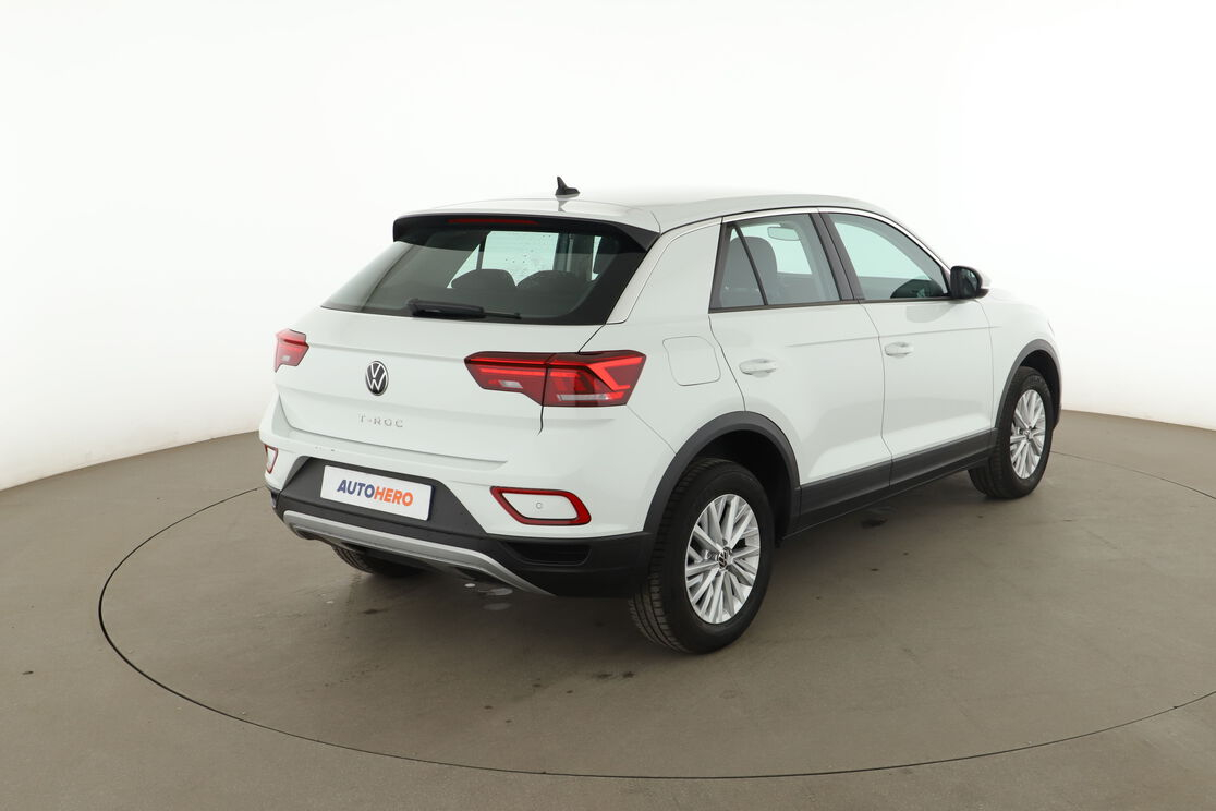 Volkswagen T-Roc 1.0 TSI — photo 5