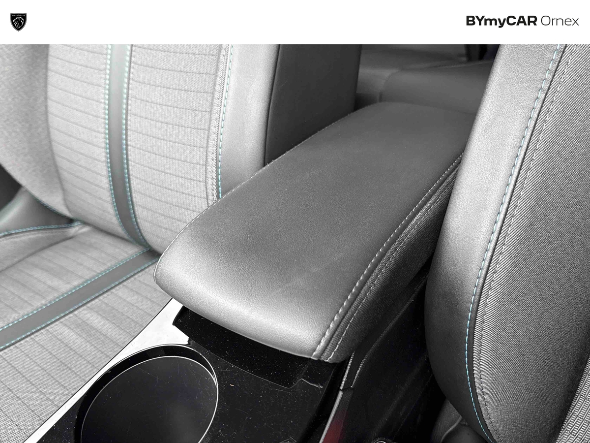 Peugeot 208 PureTech 100 S&amp;S BVM6 — photo 38