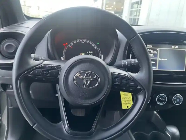 Toyota Aygo 1.0 vvt-i 72 design — photo 13