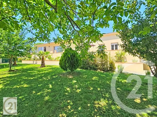 Maison 6 pièces 392 m²