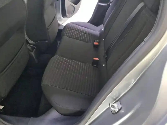 Peugeot 208 puretech 75 s&amp;s bvm5 — photo 12