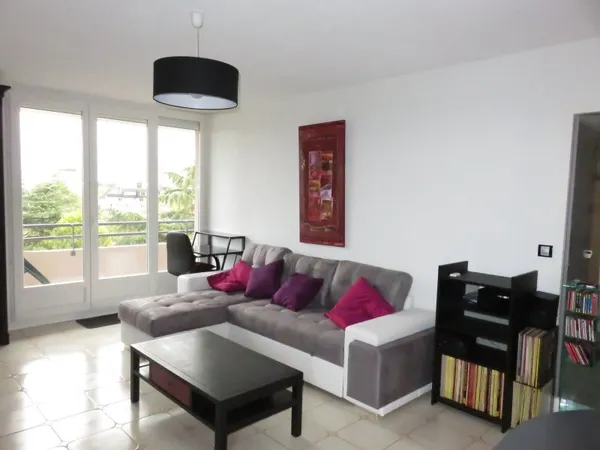 Loue T2 standing de 57m2 meublé cité administrative à PAU