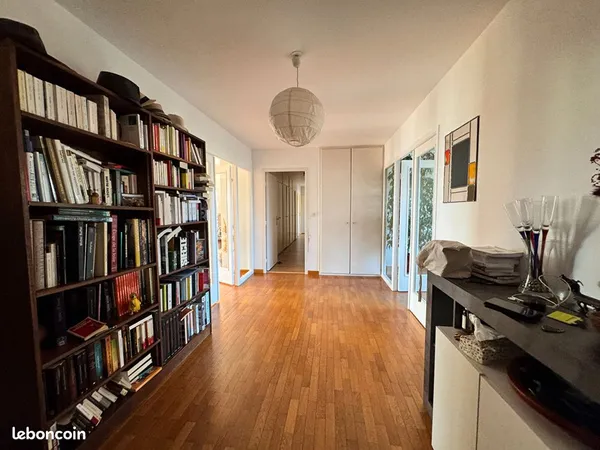 Appartement 6 pièces 187 m²