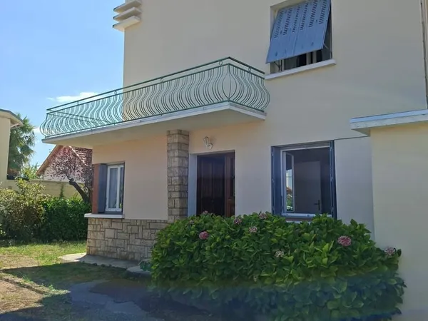 Saint Gaudens Maison Traditionnelle T7 Avec Jardin Et Dependance