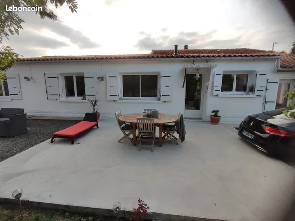 Maison 100m2 2 chambres , jardin 435m2