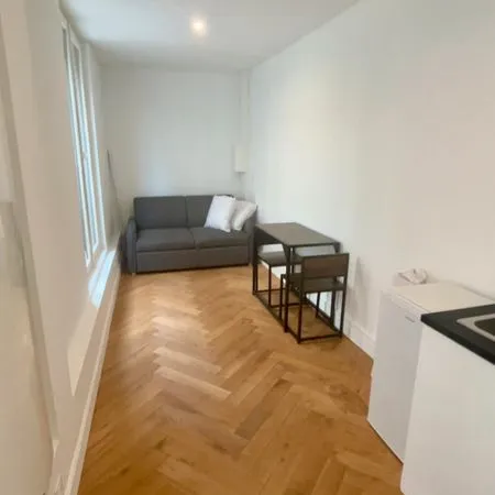 BUREAU PROFESSIONNEL MEUBLÉ - 18 m² - BELLECOUR, LYON
