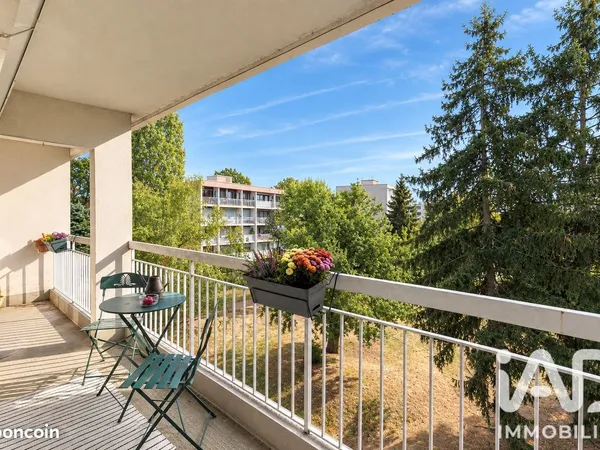 Appartement 4 pièces 82 m²