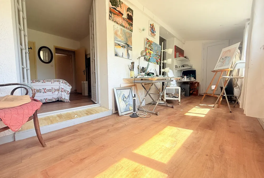Photo 11