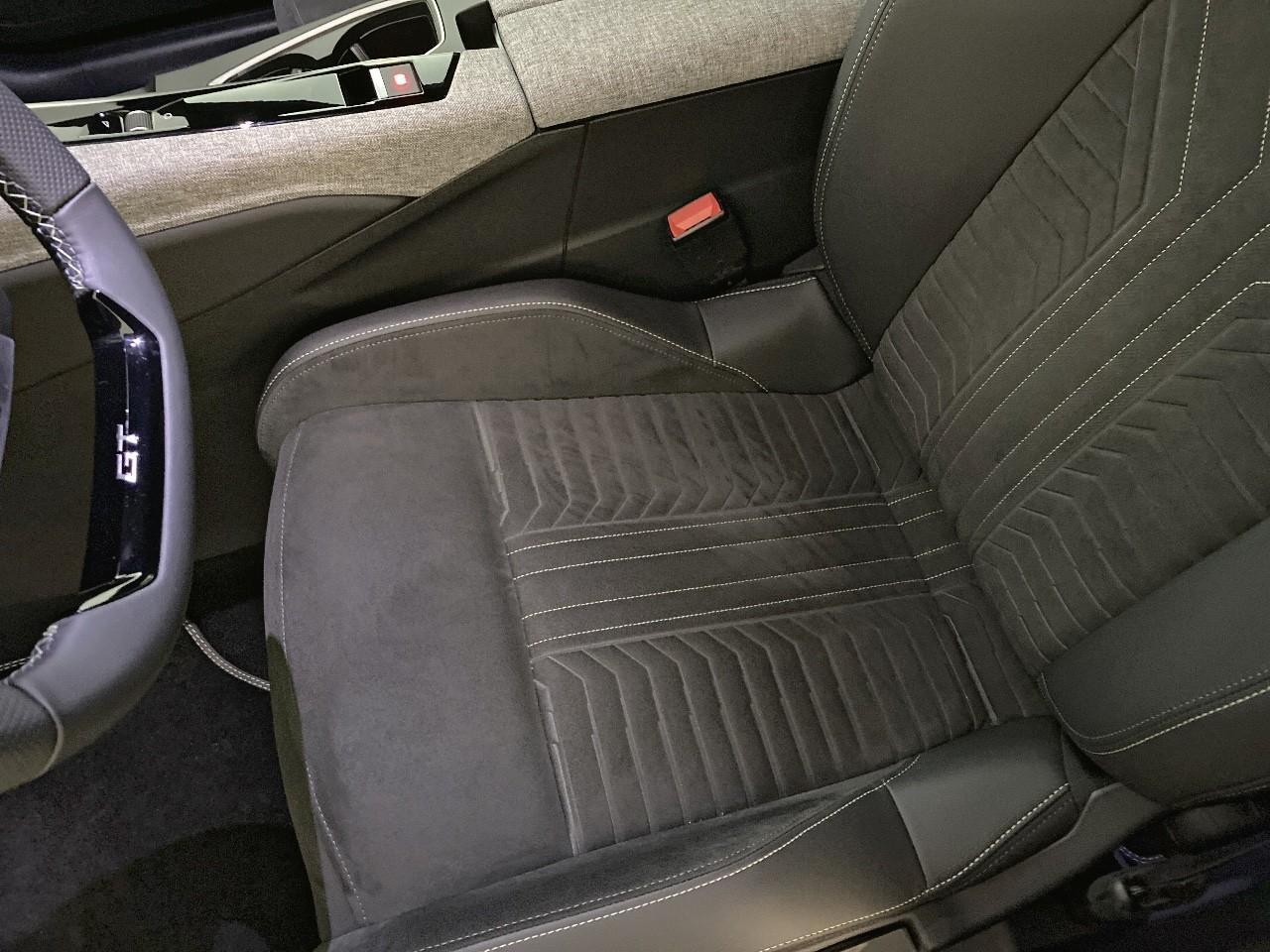 Peugeot 5008 hybrid 145 ch e-dcs6 gt — photo 9