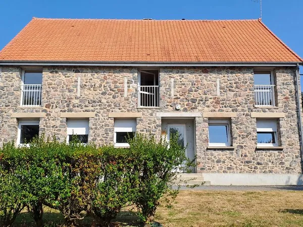 Maison 6 pièces 222 m²