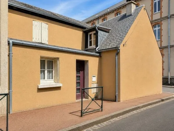 Maison de ville avec potentiel - Hyper-centre d'Étampes