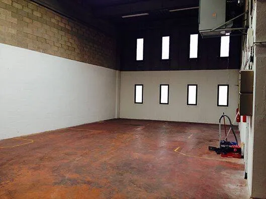 Local d'activité 326 m²